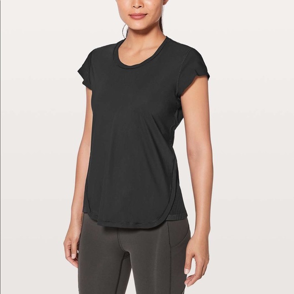 Lululemon Just Pleat It Short Sleeve
